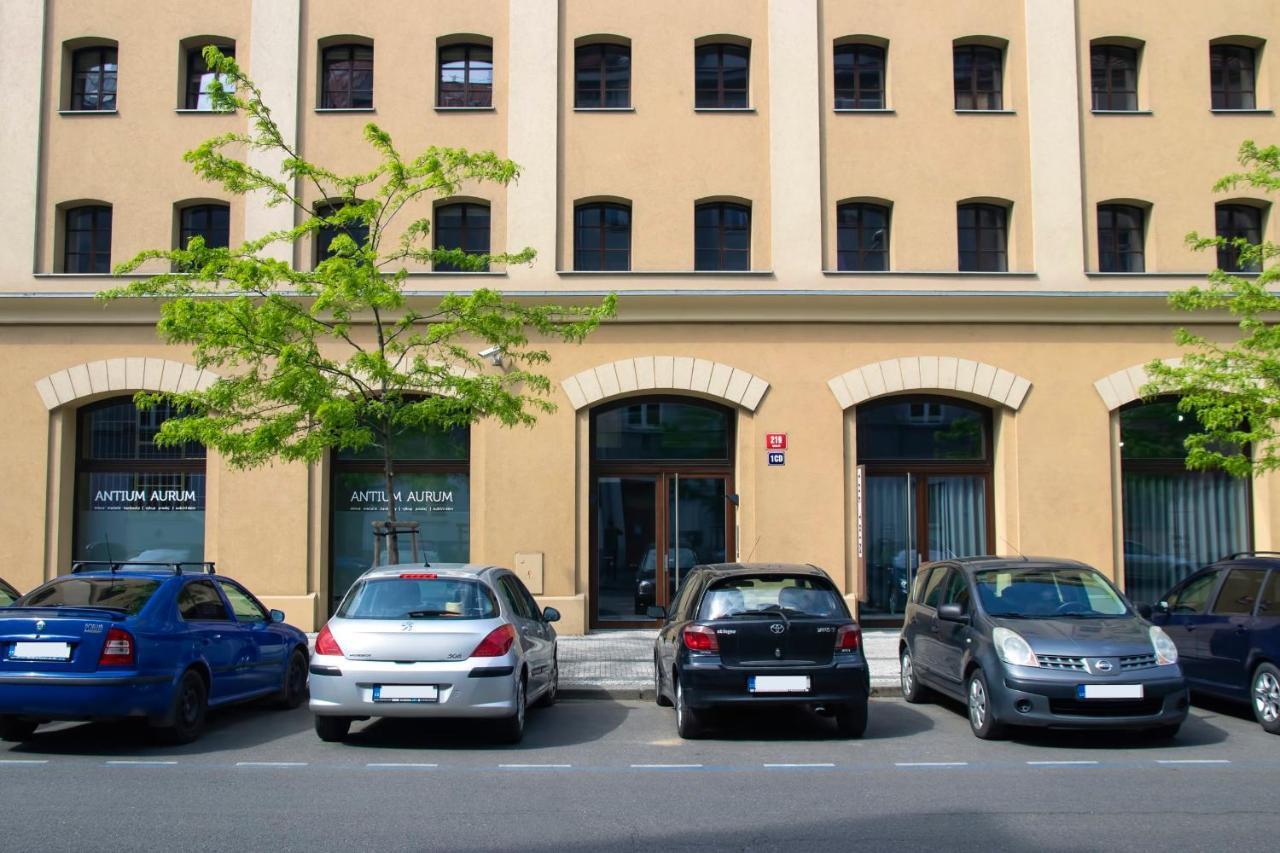 Modern Apartment With Terrace And Air Conditioning Praha Exteriér fotografie